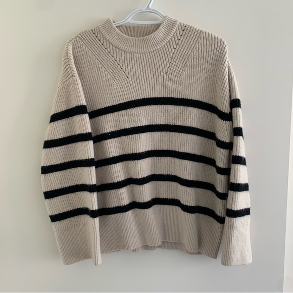 Zara Sweaters - ZARA knit sweater, cream & black